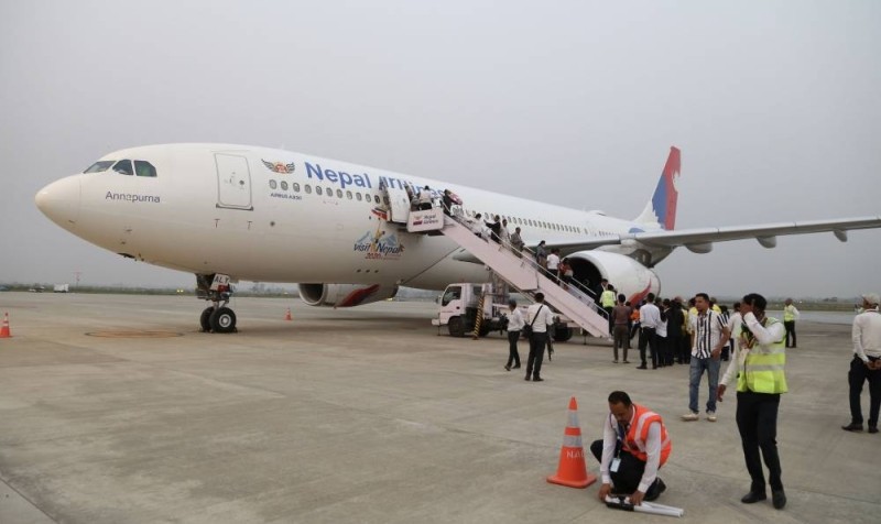 पाइलटको स्वास्थ्य समस्याका कारण नेपाल एयरलाइन्सको दुबई उडान ११ घण्टा ढिलो 